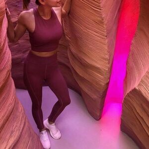 Carbon 38 Tanjung legging and Seminyak bra. Macrame rose pink activewear set